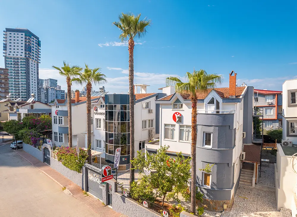 Gelecek Özel Öğretim Kursu binasının drone ile çekilmiş fotoğrafı